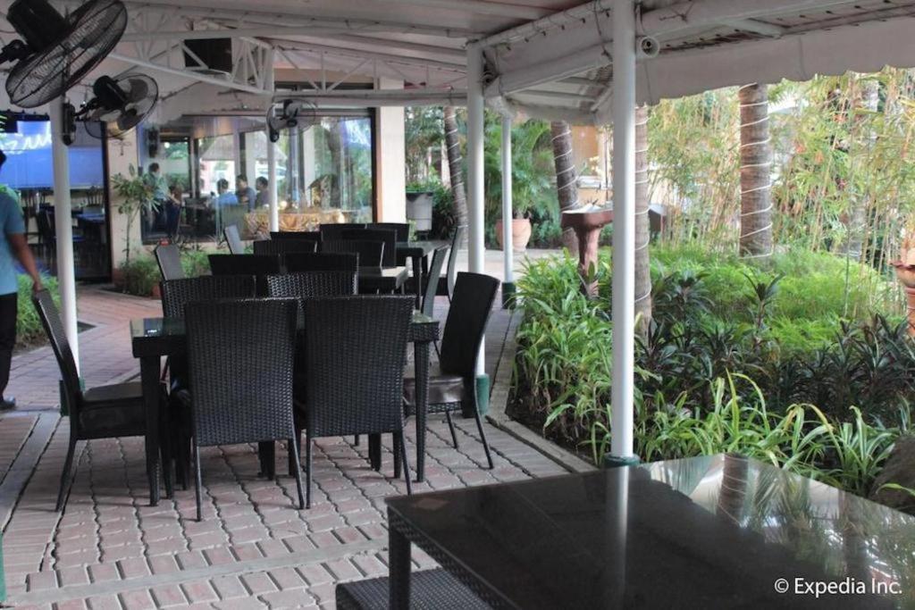 Moonbay Marina The Villas Olongapo Exteriér fotografie